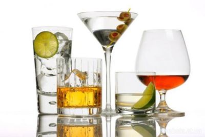 Дозволено провозити алкоголь в обсязі не більше 1 літра або слабкоалкогольну продукцію до 2 літрів