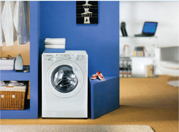 Сучасні пральні машини автомат бувають двох видів: з фронтальним завантаженням і вертикальної